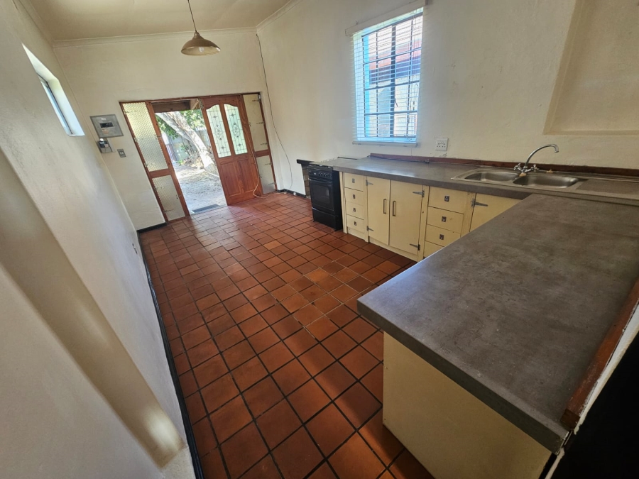 To Let 1 Bedroom Property for Rent in Oakdale Western Cape
